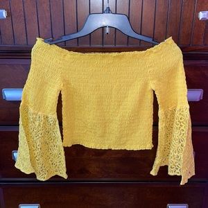Marigold Crochet Crop Top 🌻 NWOT